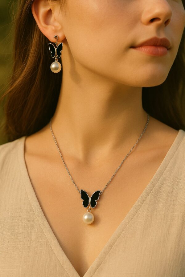 Butterfly necklace set - Image 2