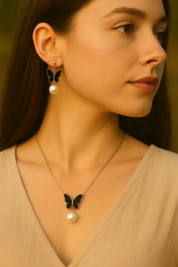 Butterfly necklace set - Image 3