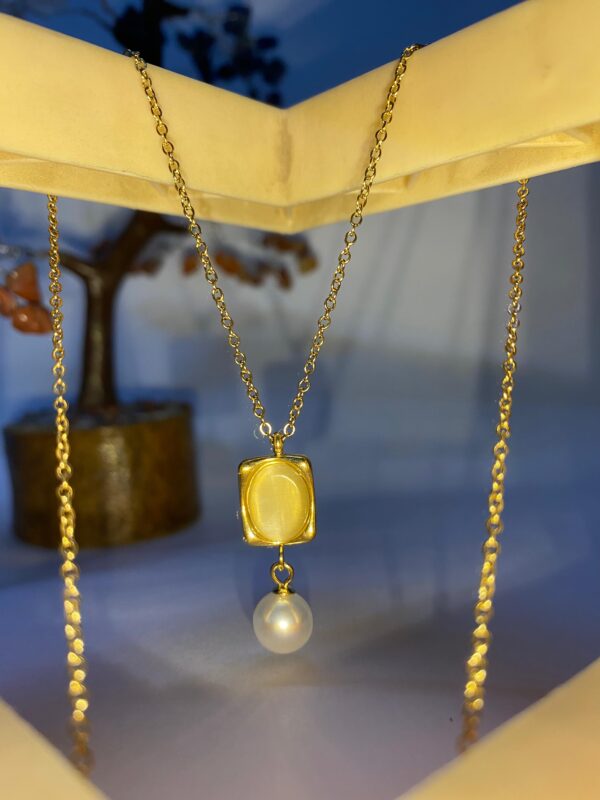 White Emerald pendant - Image 2